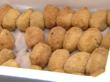 Frame 17.408577 de: La propuesta "Croquetas ilegales" propone aprovechar las sobras de los comedores escolares Frame 17.408577 de: La propuesta "Croquetas ilegales" propone aprovechar las sobras de los comedores escolares