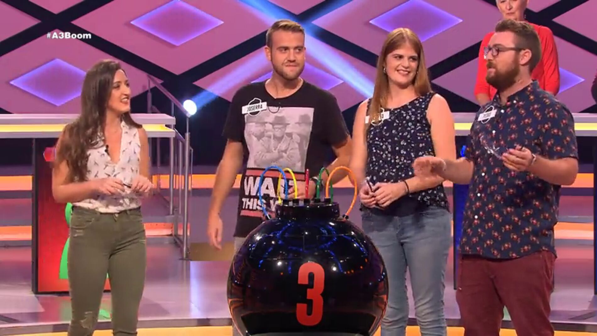 Frame 53.571617 de: Los &lsquo;Virgen Extra&rsquo; nos deleitan con sus dulces voces