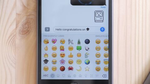 Frame 39.676502 de: Los emoticonos, una nueva forma de comunicaci&oacute;n