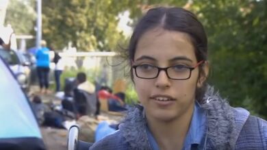 Una joven siria relata cómo ha sido su huida de Alepo hasta llegar a Alemania en silla de ruedas