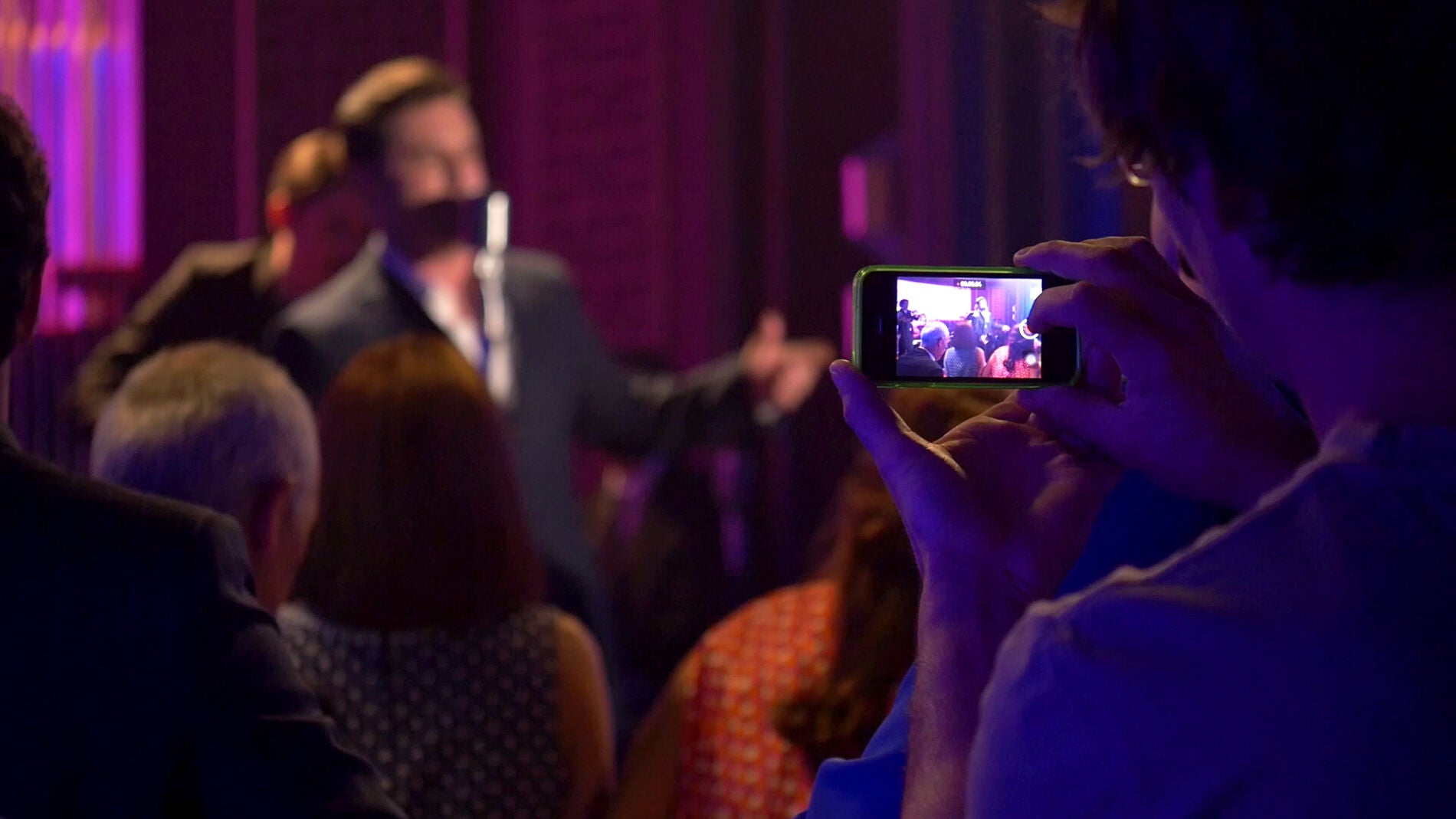 Bustamante tras las c&aacute;maras del 'King's Road Club'