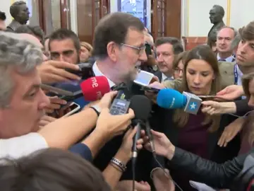 Rajoy se solidariza con Felipe González y solo Podemos justifica el escrache Rajoy se solidariza con Felipe González y solo Podemos justifica el escrache