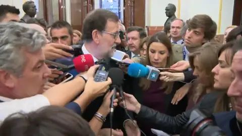 Rajoy se solidariza con Felipe González y solo Podemos justifica el escrache Rajoy se solidariza con Felipe González y solo Podemos justifica el escrache