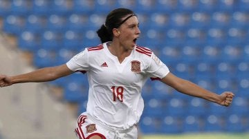 Eva Navarro celebra su gol contra Venezuela