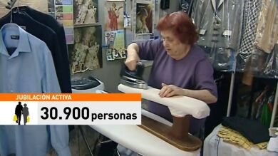 Fátima Báñez plantea que trabajar pasados los 65 y cobrar el 100% de la pensión sea compatible