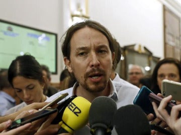 Pablo Iglesias ante los medios