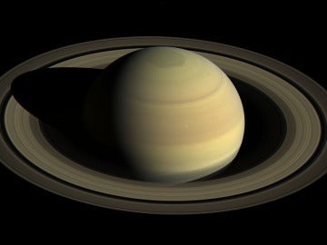 El planeta Saturno fotografiado por la sonda Cassini