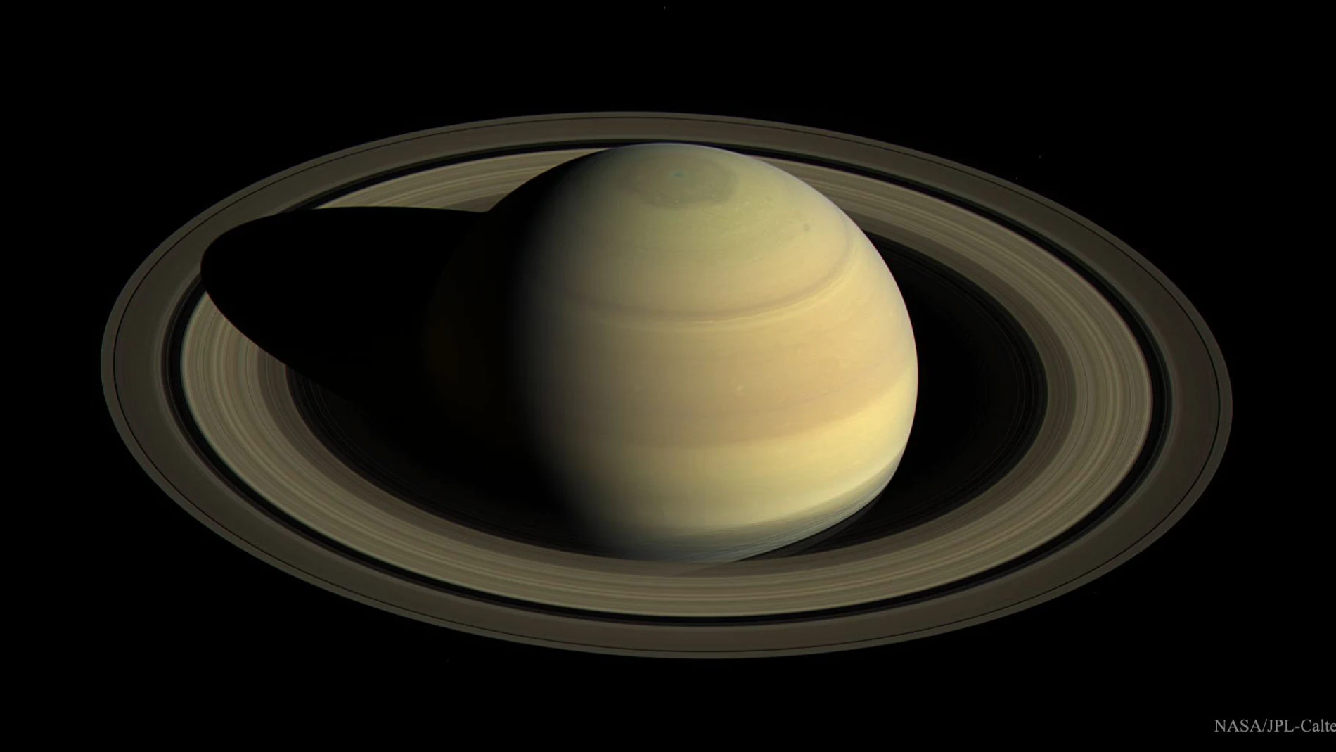 El planeta Saturno fotografiado por la sonda Cassini El planeta Saturno fotografiado por la sonda Cassini