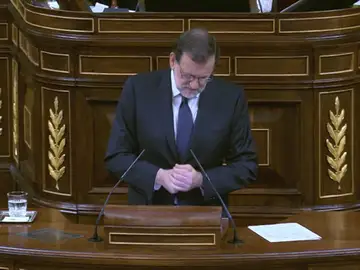 Frame 2.082869 de: Rajoy acusa a Iglesias de convertir el debate de investidura en un debate de Twitter Frame 2.082869 de: Rajoy acusa a Iglesias de convertir el debate de investidura en un debate de Twitter