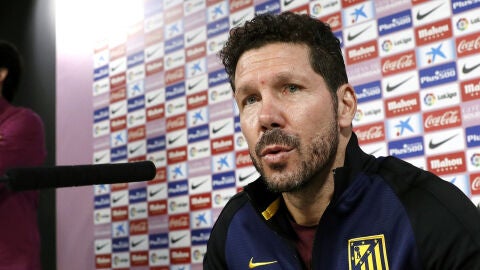 Simeone, durante la rueda de prensa