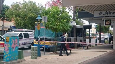 Un conductor de autobús fallece tras ser rociado con líquido inflamable y quemado por un pasajero
