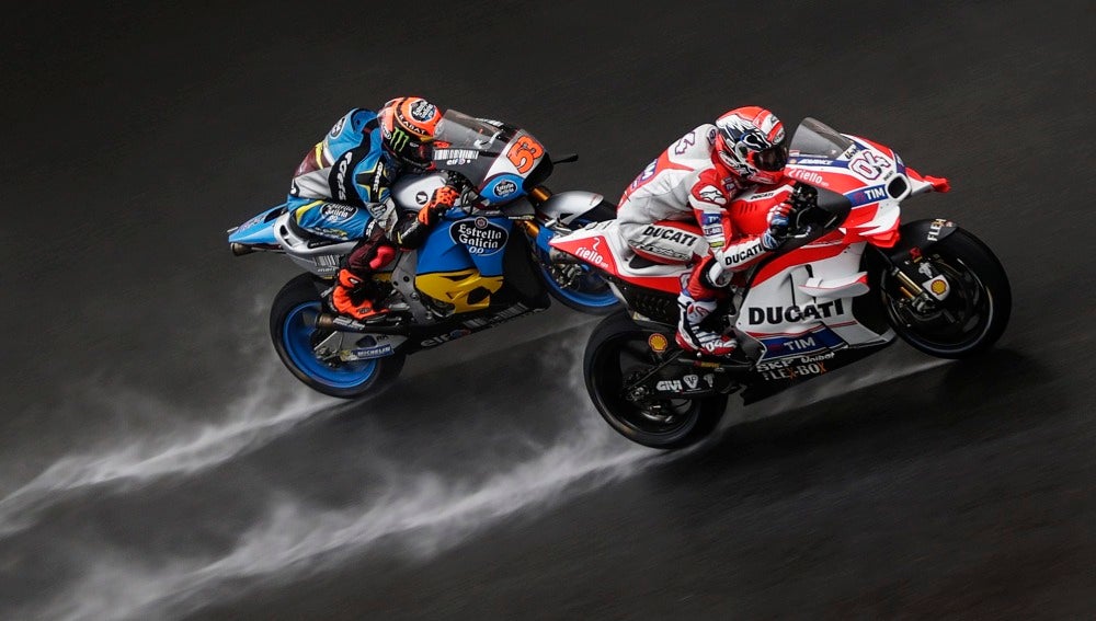 Andrea Dovizioso, rodando en el circuito de Sepang
