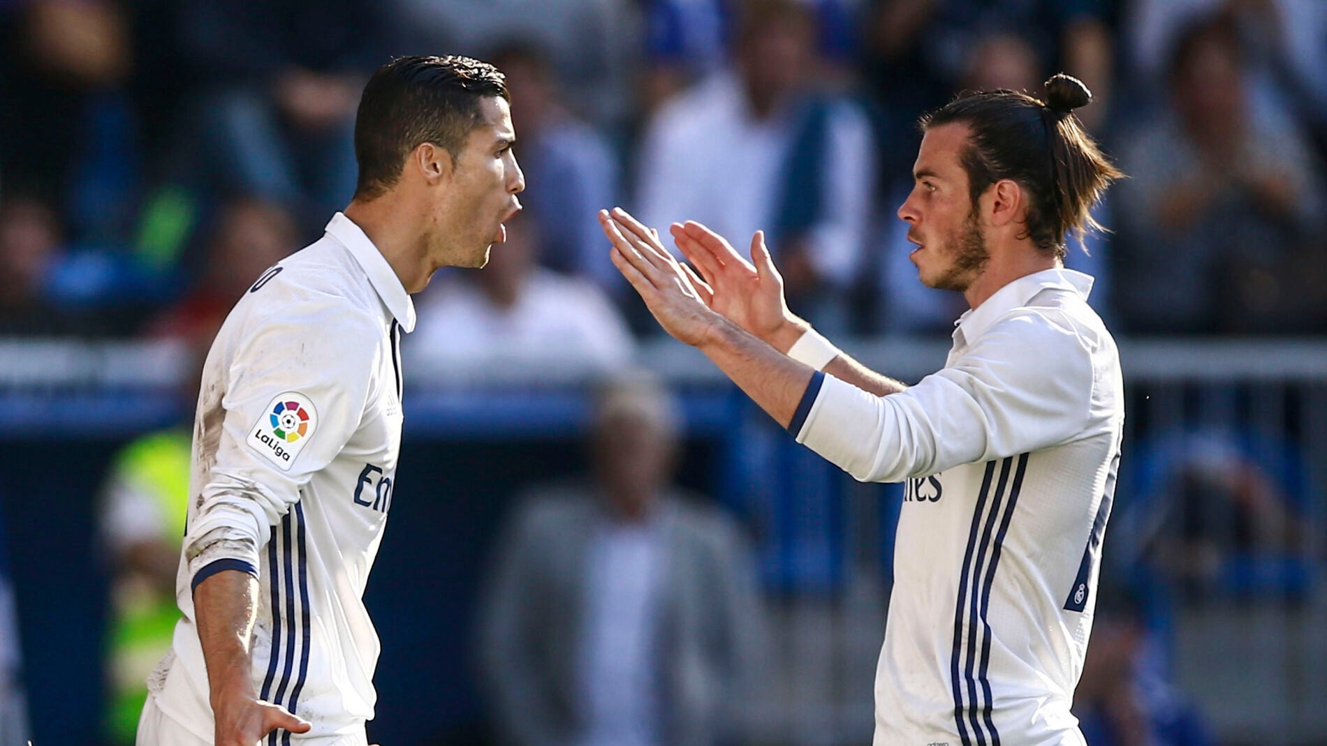 Cristiano Ronaldo celebra uno de sus goles junto a Gareth Bale