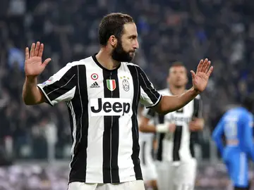Higuaín no celebra su gol ante el Nápoles Higuaín no celebra su gol ante el Nápoles