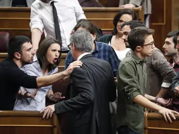Enfrentamiento entre Ciudadanos y Podemos Enfrentamiento entre Ciudadanos y Podemos