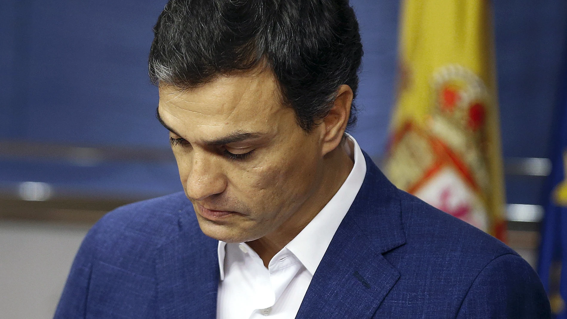 Pedro Sánchez renuncia a su escaño Pedro Sánchez renuncia a su escaño