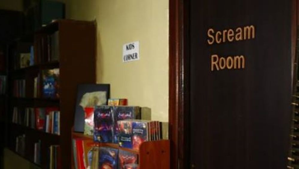 Sala de gritos en una librería