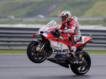 Dovizioso logra su primera victoria con Ducati y la segunda en MotoGP Dovizioso logra su primera victoria con Ducati y la segunda en MotoGP