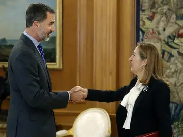 El Rey, junto a la presidenta del Congreso El Rey, junto a la presidenta del Congreso