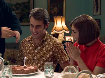 Gonzalo, el invitado más especial en la cena de casa de los Gómez Gonzalo, el invitado más especial en la cena de casa de los Gómez