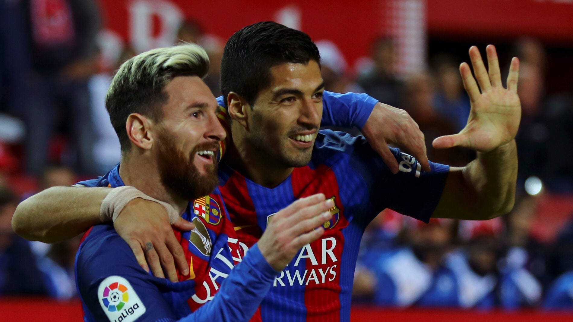 Messi y Luis Su&aacute;rez celebran un gol con el Barcelona