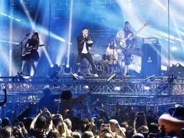 DNCE en los MTV Europe Music Awards (EMAs)