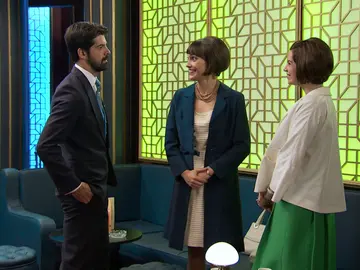 Alonso se pone nervioso al ver a Marta con Olga Alonso se pone nervioso al ver a Marta con Olga