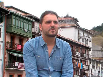Kirmen Uribe, autor de 'La hora de despertarnos juntos' Kirmen Uribe, autor de 'La hora de despertarnos juntos'