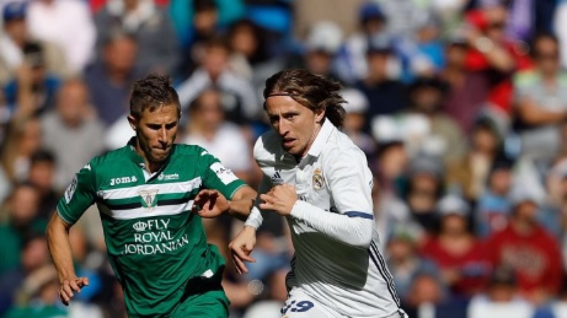 Modric, en acci&oacute;n ante el Legan&eacute;s