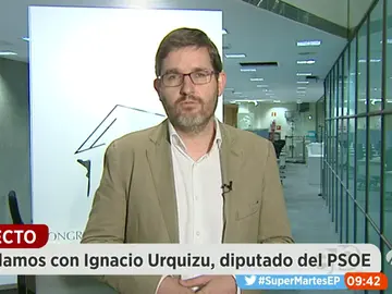 Frame 88.389905 de: Ignacio Urquizo, sobre la apertura de diligencias contra Susana Díaz y Javier Fernández: "Siempre es un error judicializar la política" Frame 88.389905 de: Ignacio Urquizo, sobre la apertura de diligencias contra Susana Díaz y Javier Fernández: "Siempre es un error judicializar la política"