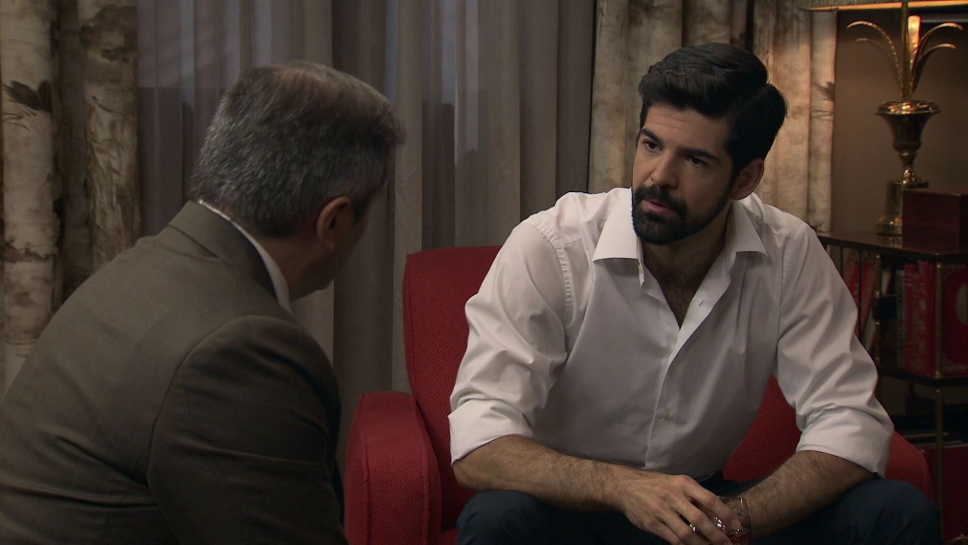 &iquest;Se casar&aacute; Alonso con Marta por su dinero?
