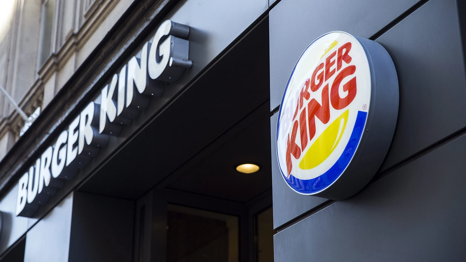 Establecimiento de Burger King Establecimiento de Burger King