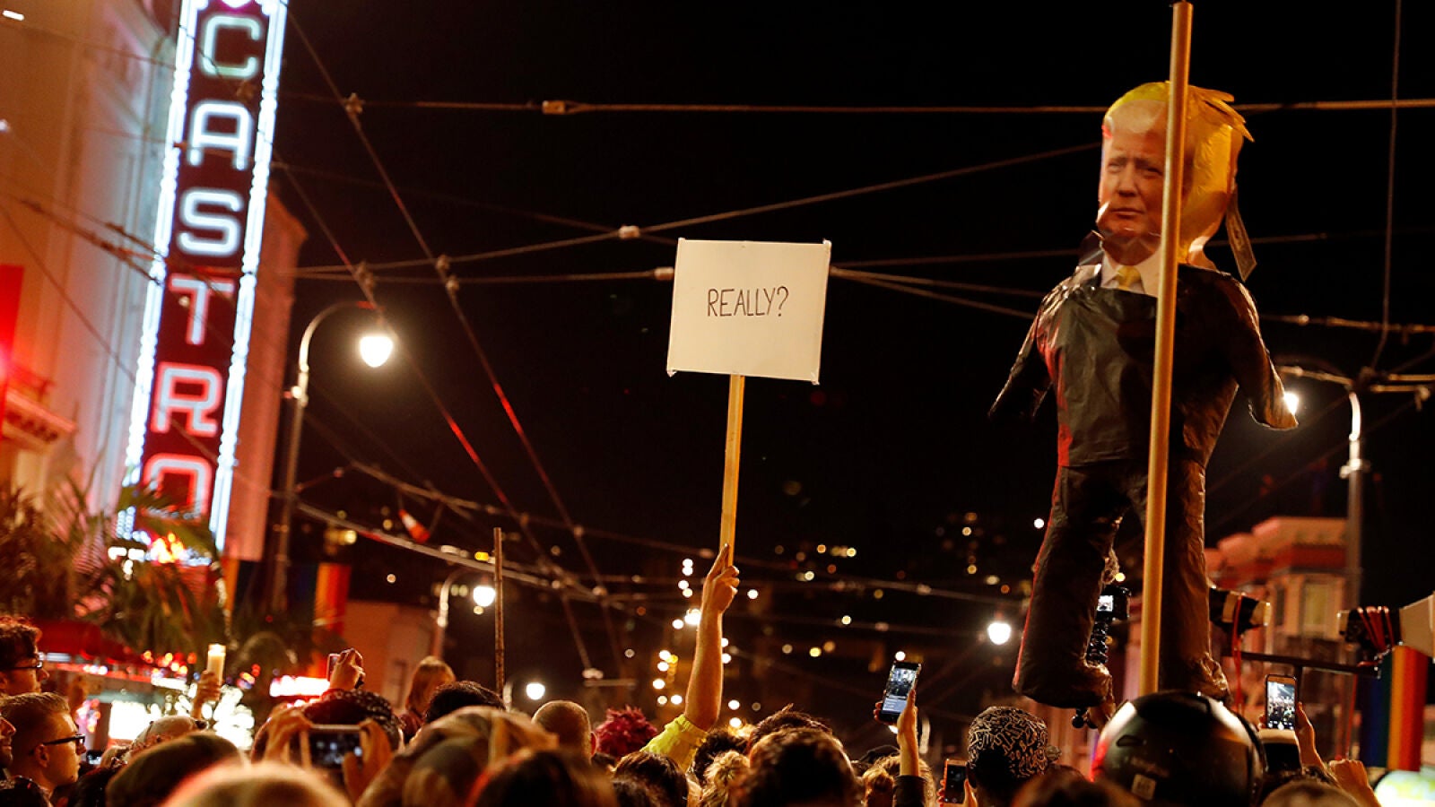 Las protestas anti-Trump estallan en las principales ciudades estadounidenses