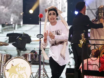 Canco Rodríguez nos anima como The Cure en 'Friday I'm in love' Canco Rodríguez nos anima como The Cure en 'Friday I'm in love'