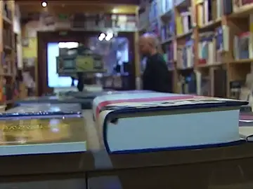 Frame 69.040472 de: Sólo el 29% de los españoles reconocer leer todos o casi todos los días Frame 69.040472 de: Sólo el 29% de los españoles reconocer leer todos o casi todos los días