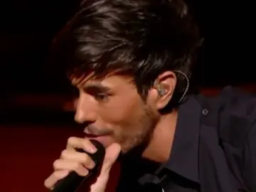 Frame 13.427663 de: El playback vuelve a dejar en evidencia a Enrique Iglesias Frame 13.427663 de: El playback vuelve a dejar en evidencia a Enrique Iglesias