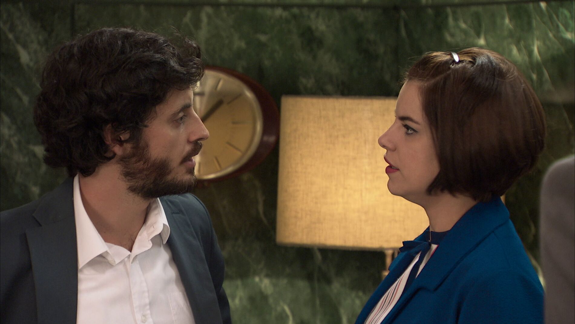 Marta se enfrenta a su familia