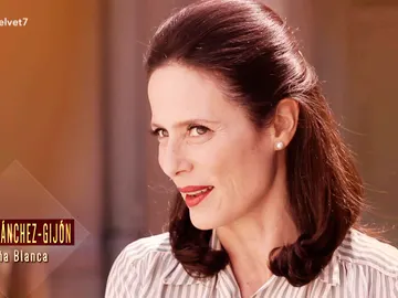 Aitana Sánchez-Gijón: "En el eje del mal vence el amor pese a estar completamente desatados" Aitana Sánchez-Gijón: "En el eje del mal vence el amor pese a estar completamente desatados"