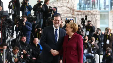 Mariano Rajoy, con Angela Merkel en la Cancillería Federal Alemana Mariano Rajoy, con Angela Merkel en la Cancillería Federal Alemana