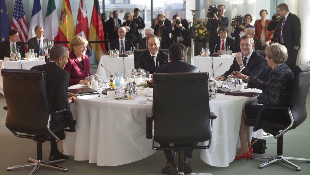 Los líderes europeos con Barack Obama