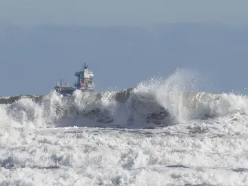 Olas de más de ocho metros en el Cantábrico Olas de más de ocho metros en el Cantábrico
