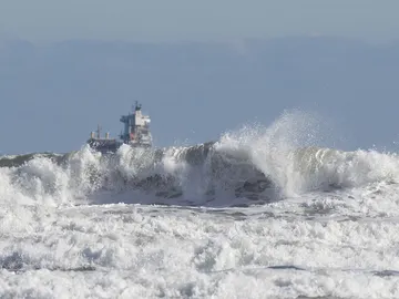 Olas de más de ocho metros en el Cantábrico Olas de más de ocho metros en el Cantábrico