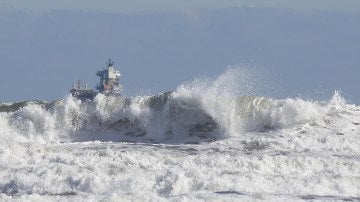 Olas de más de ocho metros en el Cantábrico