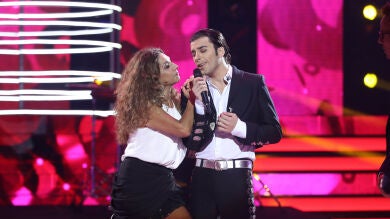 Blas Cantó enamora a Lolita con su voz