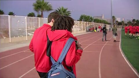 Frame 0.0 de: Un jugador juvenil del CD Ol&iacute;mpico de C&aacute;diz, insultado constantemente en el campo por ser negro