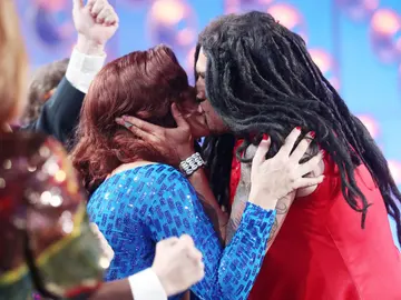 Rosa López sufre un 'déjà vu' cuando Lenny Kravitz le vuelve besa en los labios Rosa López sufre un 'déjà vu' cuando Lenny Kravitz le vuelve besa en los labios