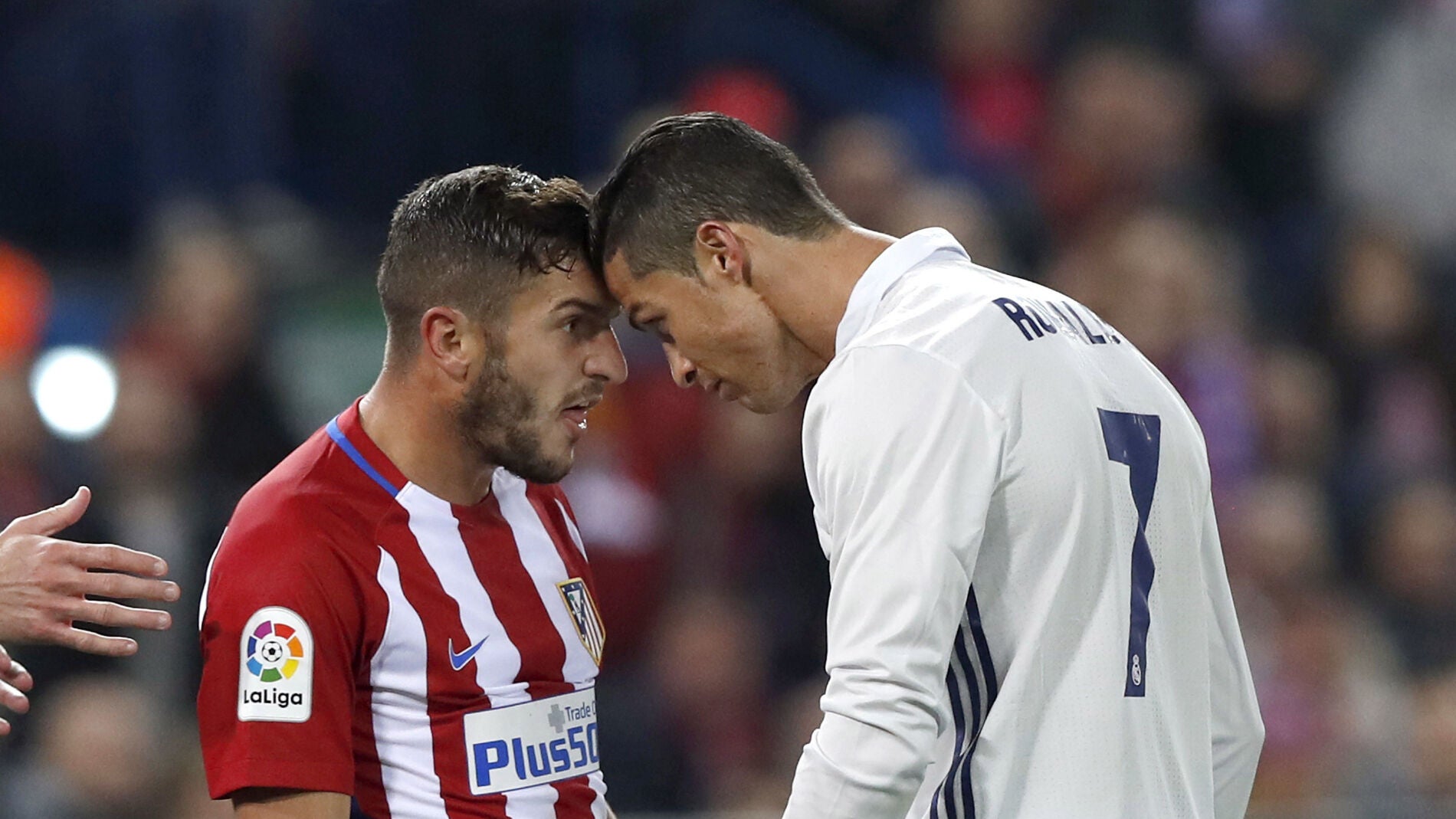 Koke en un enfrentamiento con Cristiano Ronaldo