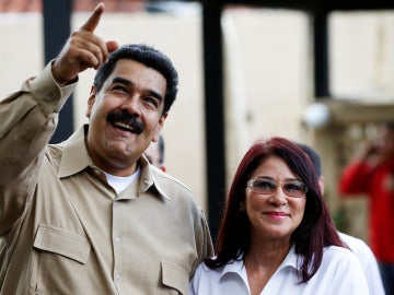 Maduro y su esposa Cilia Flores