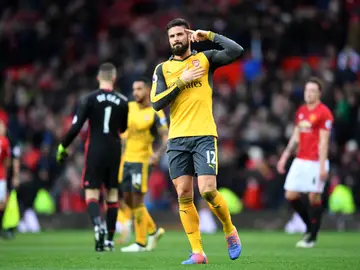Giroud celebra su gol en Old Trafford Giroud celebra su gol en Old Trafford