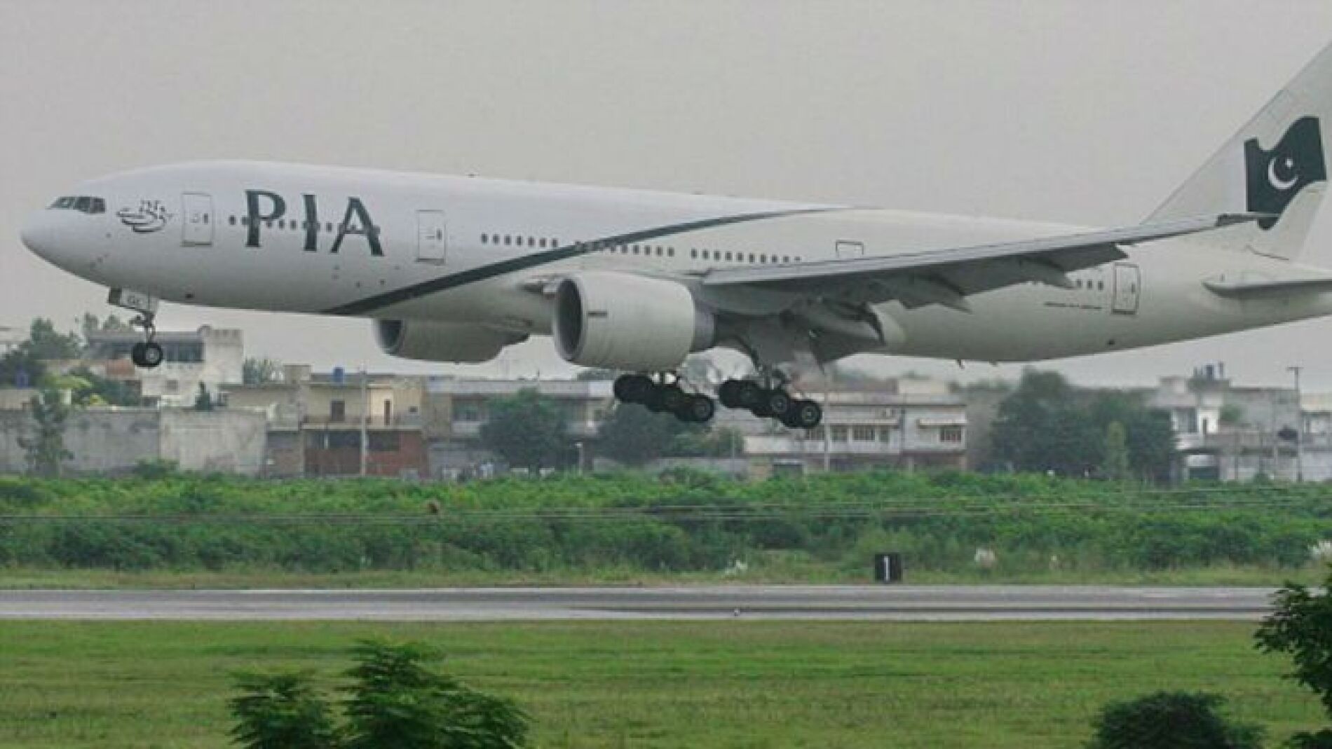 Un avi&oacute;n de Pakistan International Airlines
